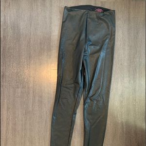 Commando leather leggings